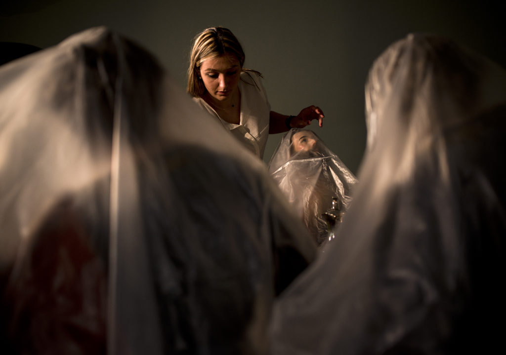  Jueves Santo, preparación del paso "La última cena", Salzillo, s. XVIII.