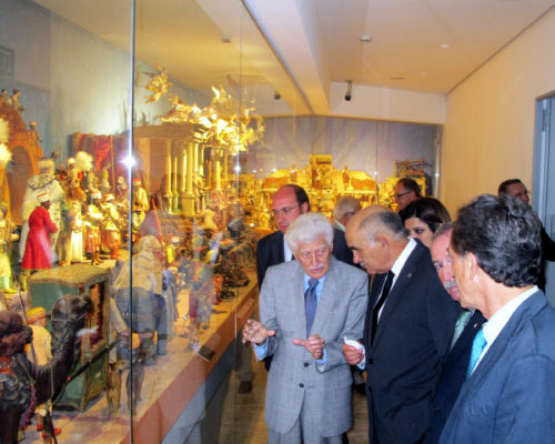 Visita de Garre al Belén Napolitano