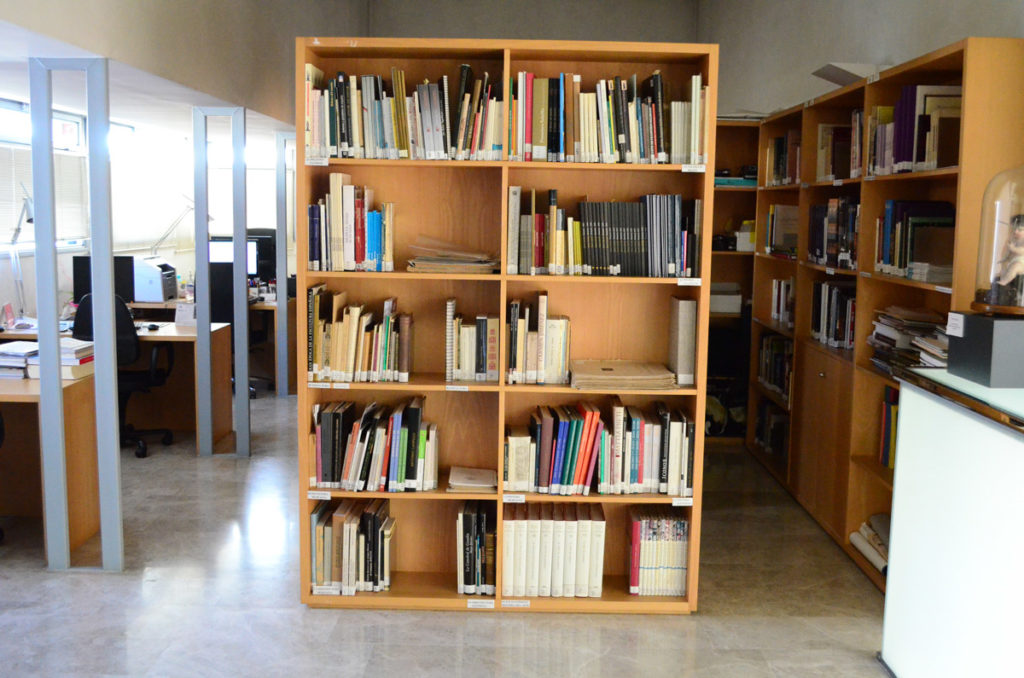 La Biblioteca del Museo, con más de 2.000 títulos registrados. Foto: Julio Soler